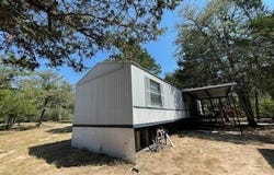 423 MAKINSON RD, WEST POINT, TX 78963