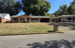 5152 SCHUTT Rd, Memphis, TN 38116