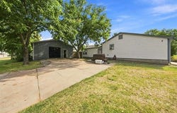 1408 E Cherry Street E, Cushing, OK 74023