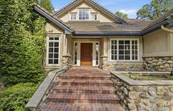 4671 S WANDER Ln E, Holladay, UT 84117