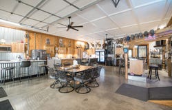 385 Dripping Springs Rd, Bronston, KY 42518