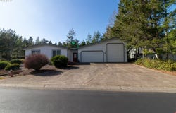 613 GLENBROOK Cir, Florence, OR 97439
