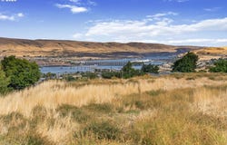 2837 E 9TH St, TheDalles, OR 97058