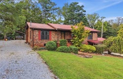 215 Cherokee Circle, Sparta, TN 38583