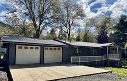 380 Dexter Way, Grants Pass, OR 97527