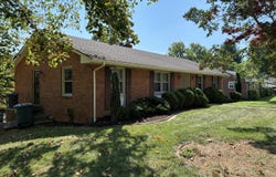 446 Howard Dr, Salem, VA 24153