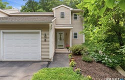 51 Academy Lane, Southington, CT 06489
