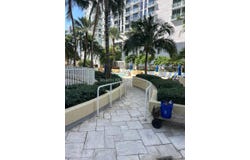 244 Biscayne Blvd, Miami, FL 33132