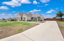 154 Violet Way, Castroville, TX 78009