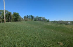 Sandy Lane, Chesterhill, OH 43728
