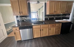1017 River Avenue, Iron Mountain, MI 49801