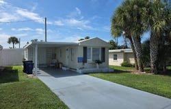 1 Horton Ave, Englewood, FL 34223