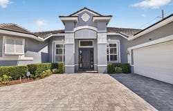 755 SW RIVER BEND Circle, Stuart, FL 34997