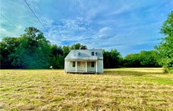 1097 Courthouse Road, Louisa, VA 23093