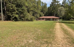 30 Leslie Pounds, Foxworth, MS 39483