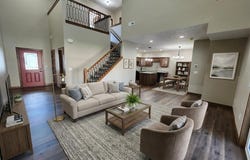 2913 Jenny Cir, Yankton, SD 57078