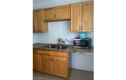 3970 Bluestone Road, Cleveland Heights, OH 44121