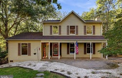 324 OVERLOOK Drive, CROSS JUNCTION, VA 22625