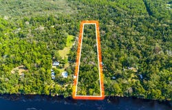 Riverside Dr, O'Brien, FL 32008