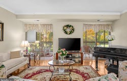 19355 CYPRESS RIDGE Terrace, LEESBURG, VA 20176