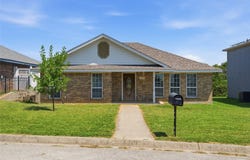 2323 Jodi Lane, Gainesville, TX 76240