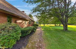 1276 Upper Gregg Road, Schenectady, NY 12306