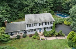 98 Pond View Circle, Guilford, CT 06437