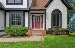1361 S Hunter Drive, Olathe, KS 66062