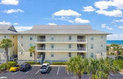 8496 Gulf Blvd, Navarre, FL 32566