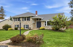 903 SUMMIT Lane, ORELAND, PA 19075