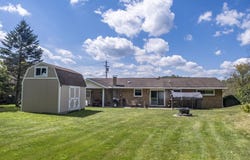 370 Thomas Ln, Johnstown, PA 15909