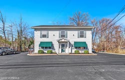 Belford, NJ 07718