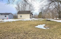 10513 Loughrea Lane, Cement City, MI 49233