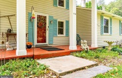 916 MOYERS Lane, MATHIAS, WV 26812