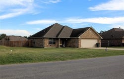 908 N 3rd, Calera, OK 74730