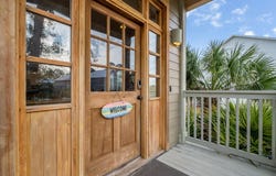 301 Gullwing Way, St Teresa, FL 32358