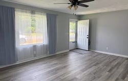629 W Elk, Dexter, MO 63841