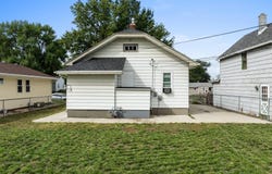 1313 S Main St, Minot, ND 58701