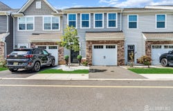 8 Athens Way, Aberdeen, NJ 07721