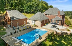 563 Juniper Ln, Gallipolis, OH 45631
