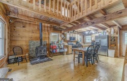 519 E VALLEY Road NE, Rydal, GA 30171