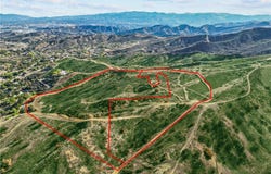 2 Burlwood, Castaic, CA 91384