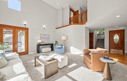 2262 TODD St, Eugene, OR 97405
