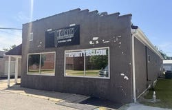 105 W Highland Ave, Robinson, IL 62454