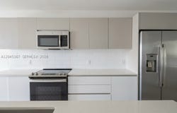 2535 NE 193rd St, Miami, FL 33180