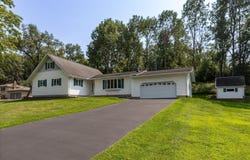 28937 505th St, Elgin, MN 55932