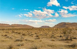 56220 University Boulevard, Landers, CA 92285