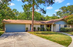803 Campbell St, Lockhart, TX 78644