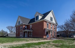 1108 Park Street, Hamburg, IA 51640
