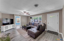 209 E Live Oak Street, Burnet, TX 78611
